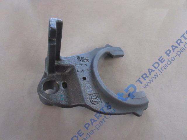 Реальная фотография вилка переключения передач кпп 12 traxon качество о