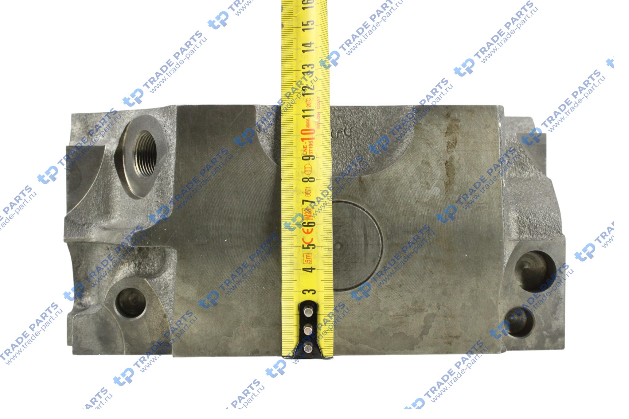 Реальная фотография головка блока (без клапанов) mb om 501/502 la инжекторная втулка m14x1 ø 9,3 мм