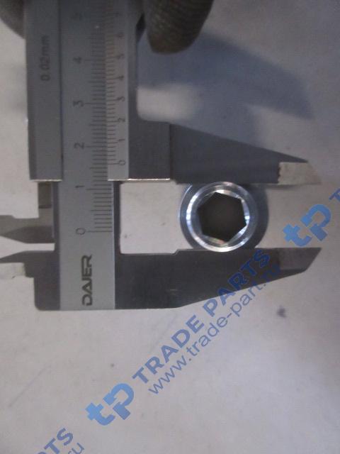 Реальная фотография штуцер ng12 m16x1 , 5 sv246 топливной трубки sitrak mc11/mc13