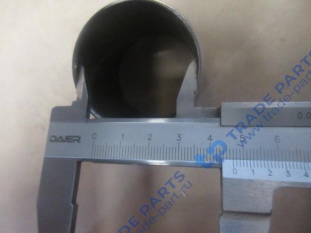 Реальная фотография втулка шкворня нижняя sitrak c7h max 47х52х50 мм.