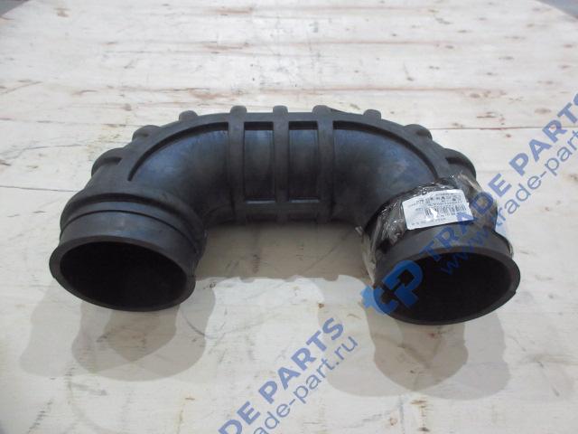 Реальная фотография патрубок воздухозаборника к двигателю п-образный faw j6