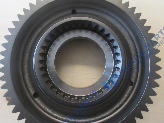 Реальная фотография шестерня первой передачи кпп zf traxon