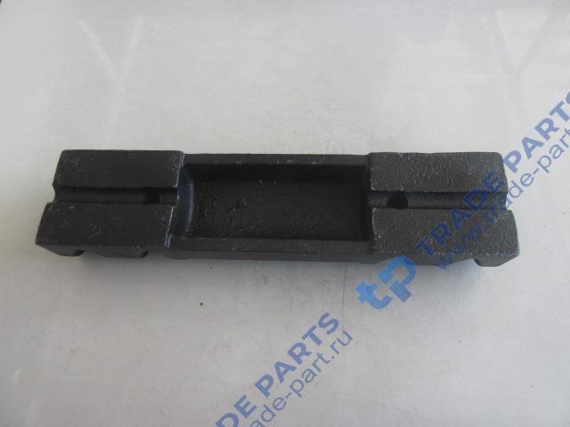 Реальная фотография подкладка стремянки задней рессоры (под 4 стремянки)