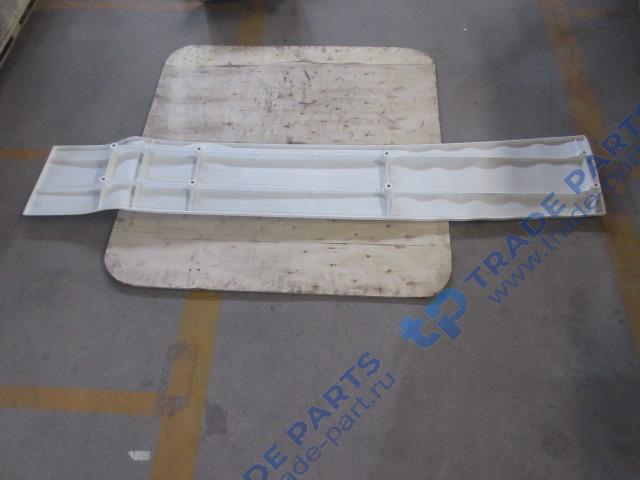 Реальная фотография дефлектор правый (длин.) sitrak c7h max