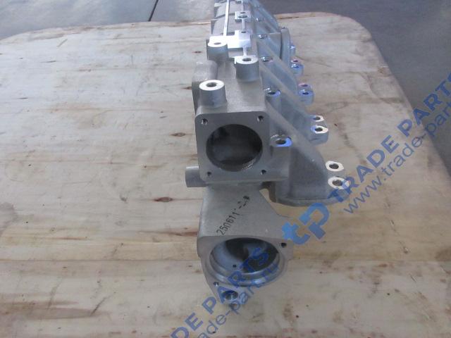 Реальная фотография коллектор впускной wp6