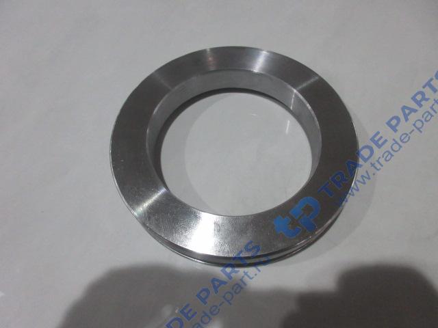Реальная фотография кольцо оси балансира ns-07 под сальник (без проточки) howo 199114520136/1
