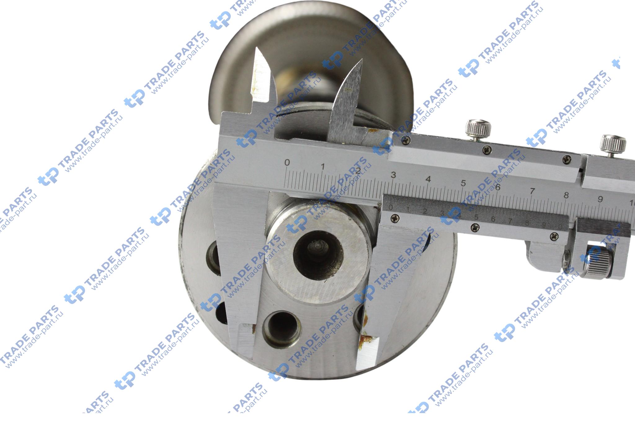Реальная фотография распредвал с шестерней mb om457la/om460la/hla
