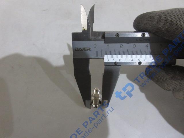 Реальная фотография масленка м10×1