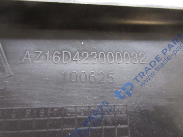 Реальная фотография накладка боковая заднего крыла передней оси правое (прямоугольный повторитель) c7h sitrak качество о