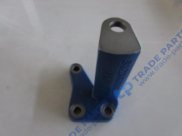 Реальная фотография кронштейн генератора wd10g178 ( на бульдозер) качество о