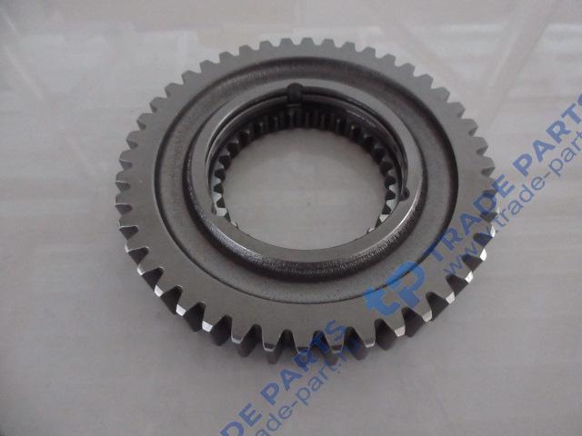 Реальная фотография шестерня задней передачи вторичного вала кпп fuller