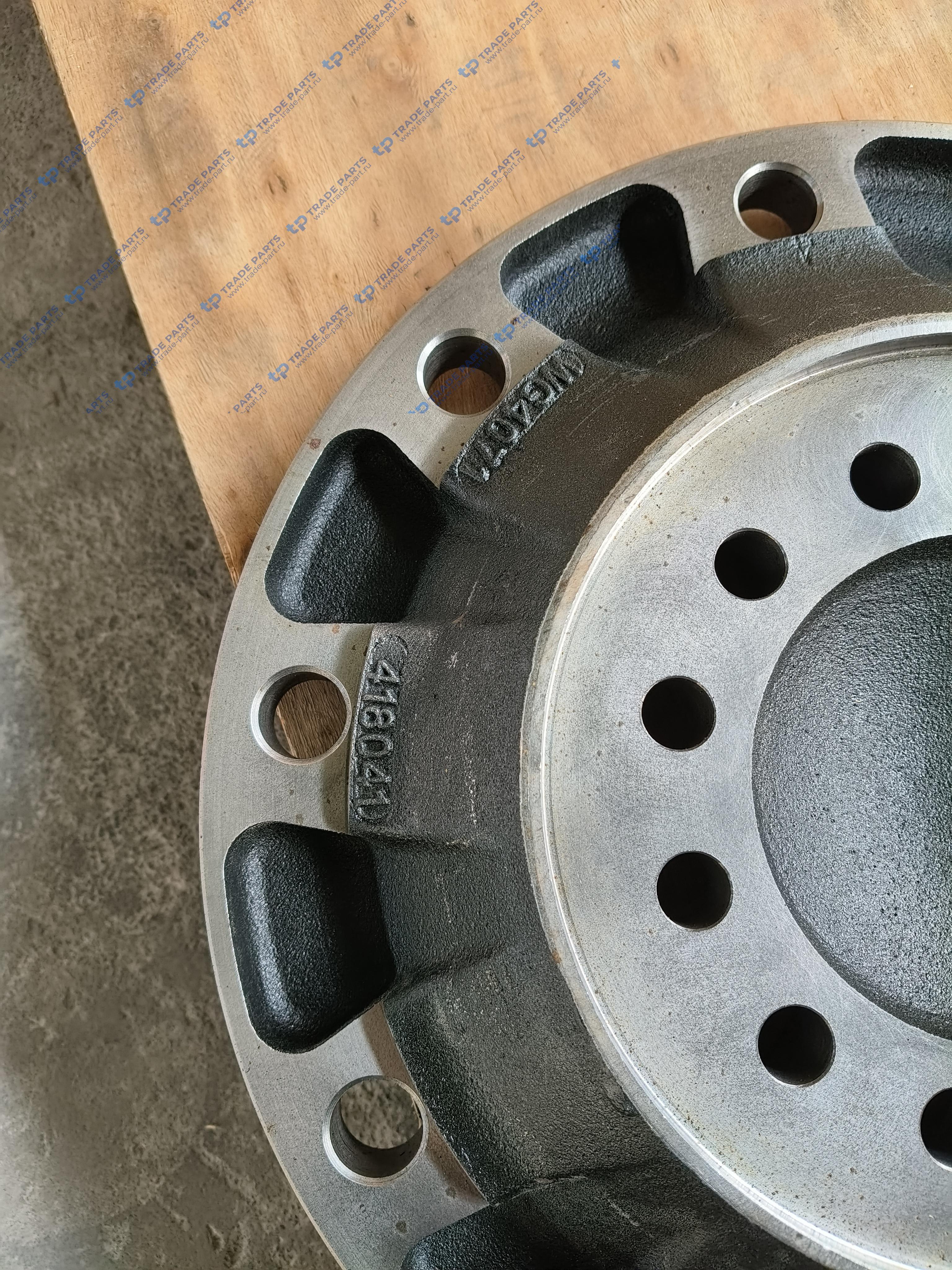 Реальная фотография фланец передней ступицы для грузовиков sitrak c7h (без шпилек, мост vpd71ds, дисковые тормоза) howo