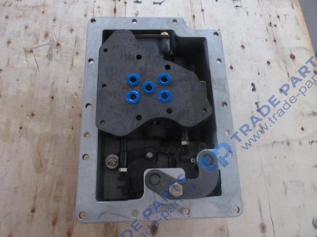 Реальная фотография клапан распределительный 16y-75-10000/144-15-00044