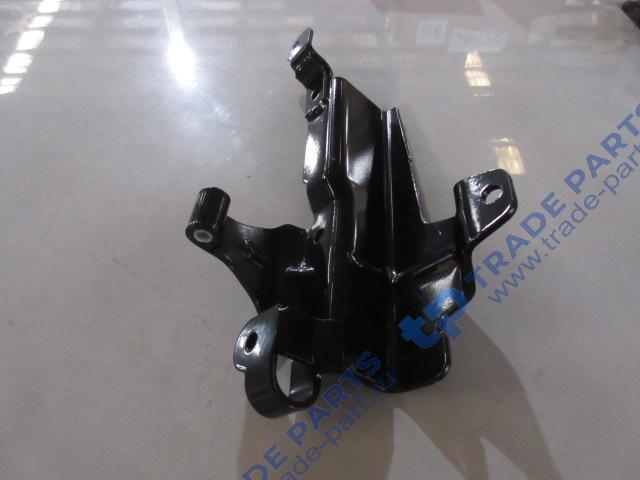 Реальная фотография кронштейн ручки капота левый sitrak c7h max качество о