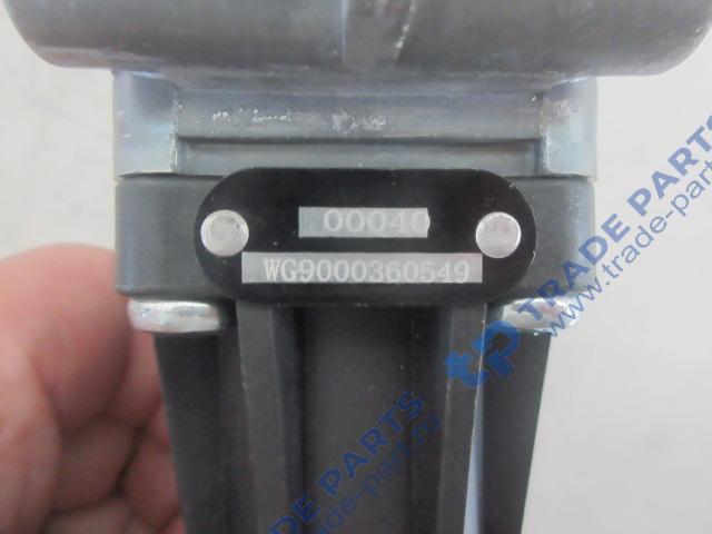 Реальная фотография клапан тормозной воздушный редукционный (от 1,0 до 0,85 мпа) howo t5g (wg9000360549)