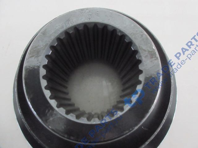 Реальная фотография фланец хвостовика редуктора 180x4 с насечкой h=90 мелкий шлиц z=28