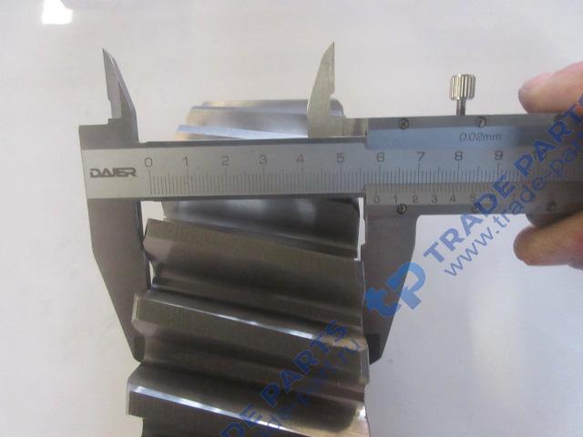 Реальная фотография шестерня ведомая цилиндрическая faw j6 e5