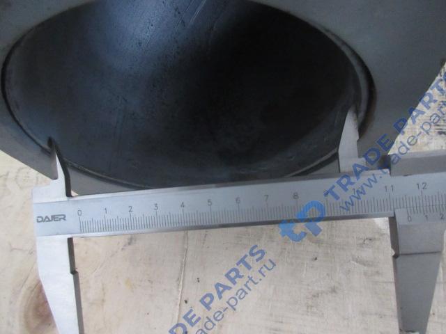 Реальная фотография труба выхлопная передняя часть  изогнутая с квадратными фланцами faw j6  ( с 2016 года)