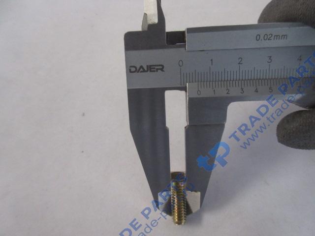 Реальная фотография болт м6*16 с шестигранной головкой howo t5g, sitrak c7h