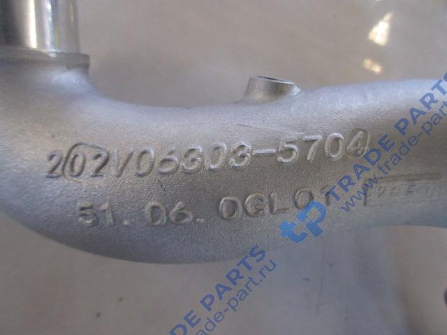 Реальная фотография патрубок s охлажения ретардера sitrak mc11/mc13