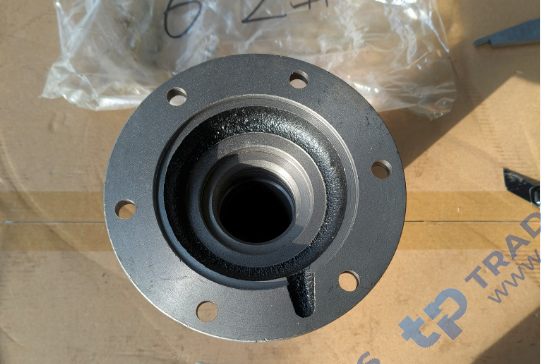 Реальная фотография крышка кпп подшипника первичного вала