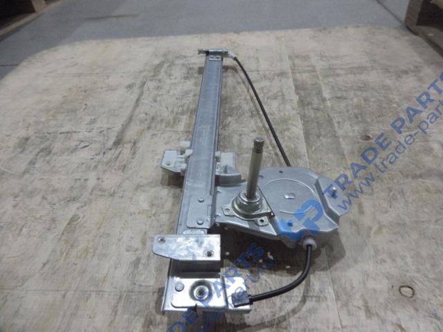 Реальная фотография стеклоподъемник правой двери в сборе (механический) faw j6 3250