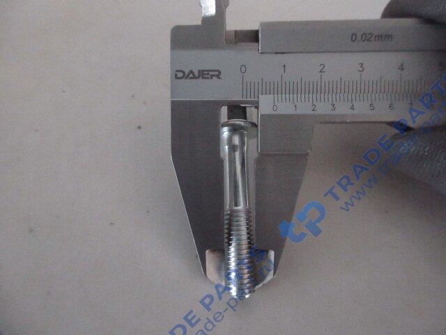 Реальная фотография болт м8*45 патрубка масляного радиатора faw j6 3250 качество о