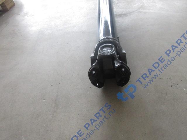 Реальная фотография вал карданный основной l=1740 фланцы 180x4