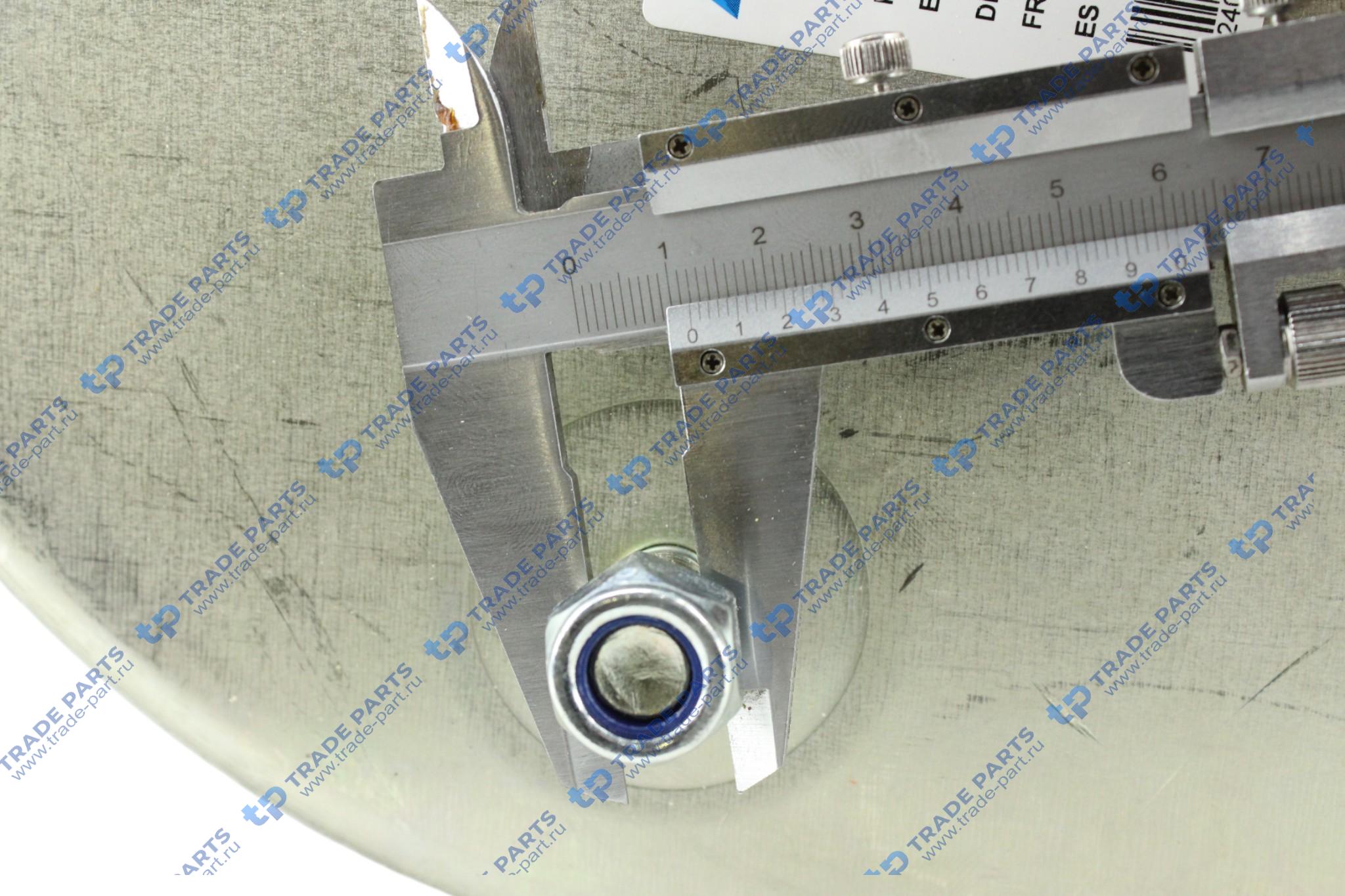 Реальная фотография пневморессора со стаканом (пластик); 2 шп.+возд. / 8 отв. bpw 36k