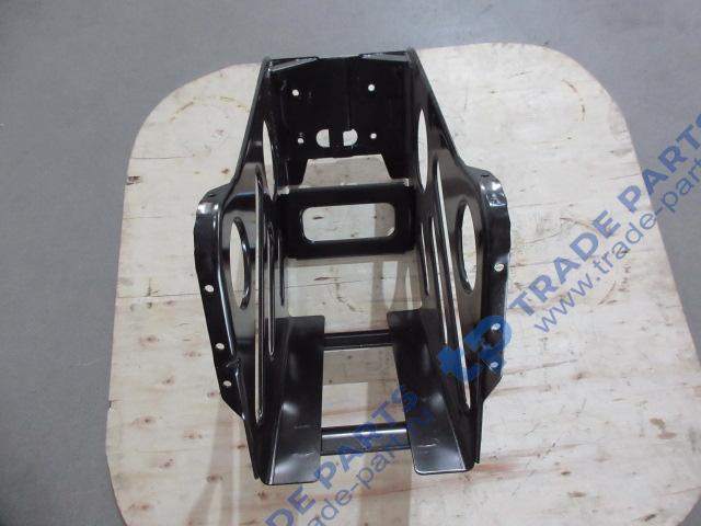 Реальная фотография кронштейн бака мочевины faw j6