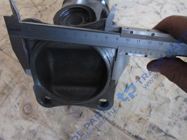 Реальная фотография вал карданный промежуточный l=460, 4 отв.