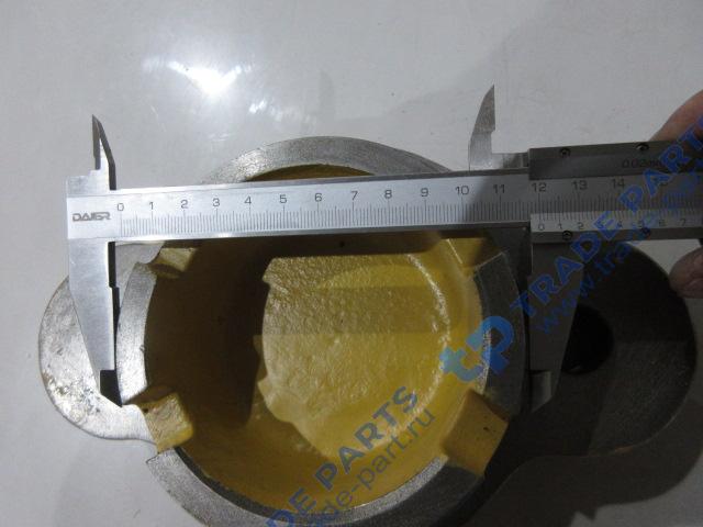 Реальная фотография крышка корпуса бортового редуктора shantui sd16