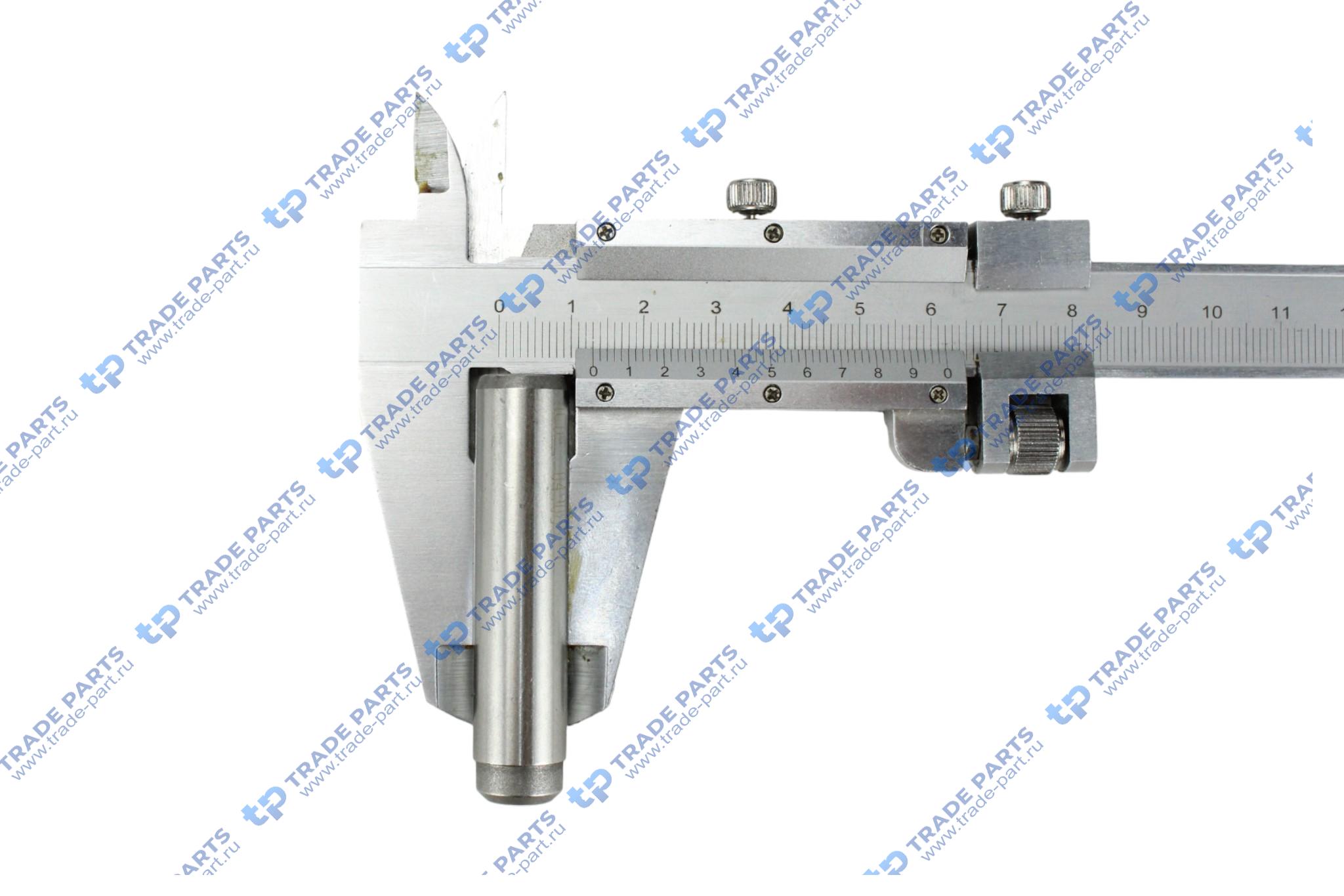 Реальная фотография направляющая втулка, клапан 13.04 x 8 x 58.3 renault, volvo, deutz