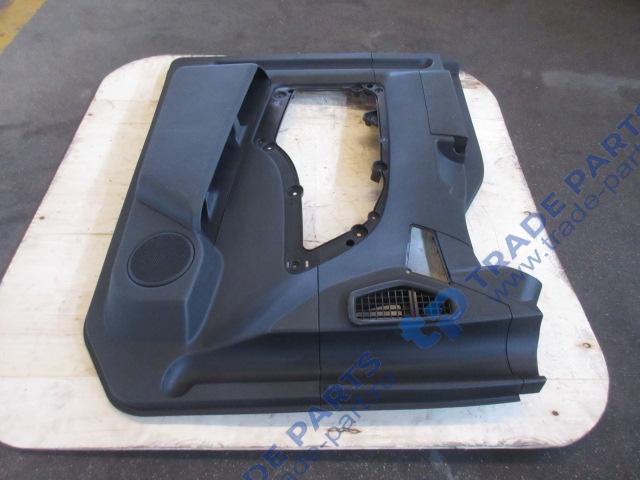 Реальная фотография обшивка двери левая sitrak c7h