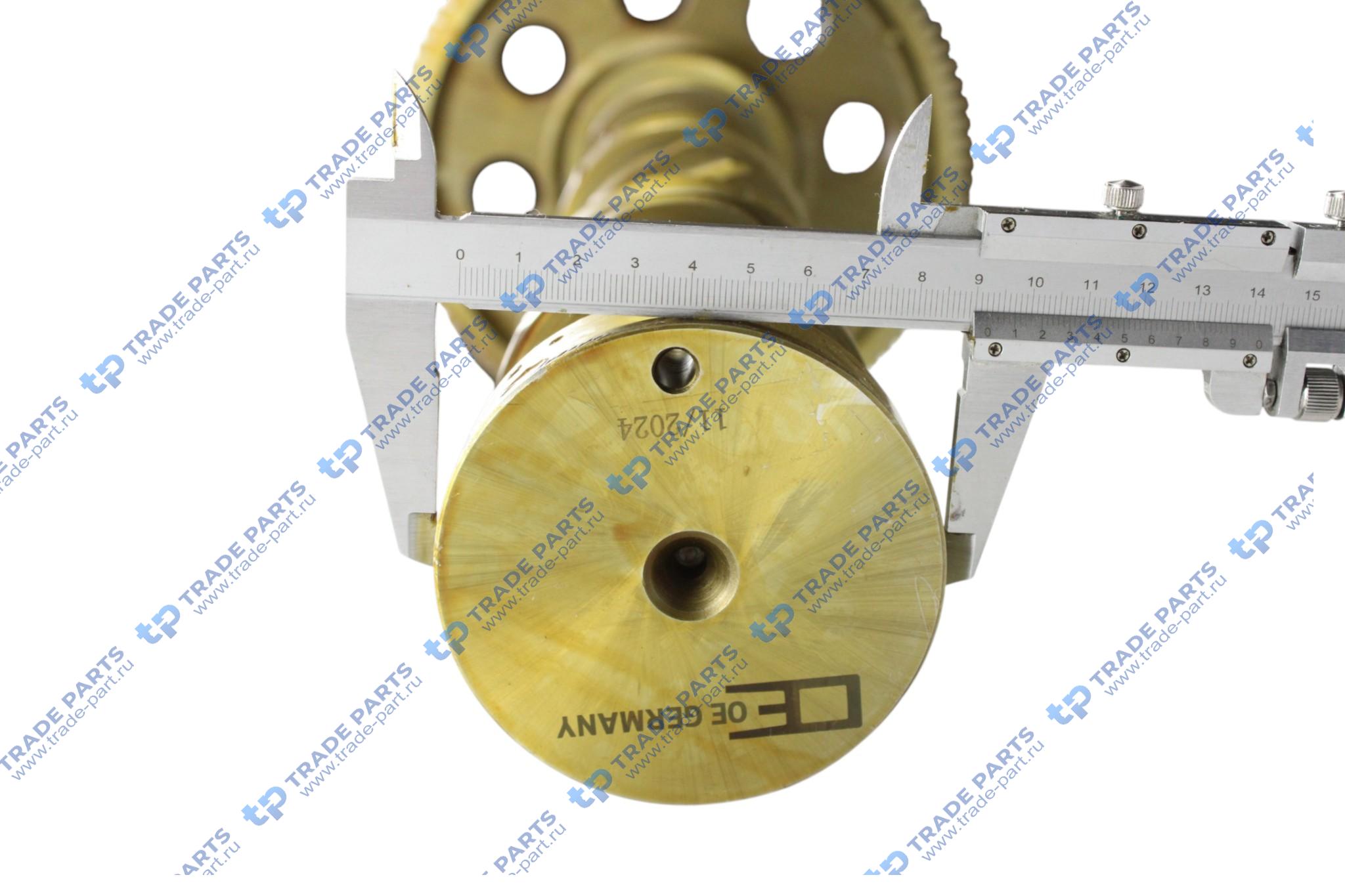 Реальная фотография распредвал mb actros с шестерней v6 mb om 501la