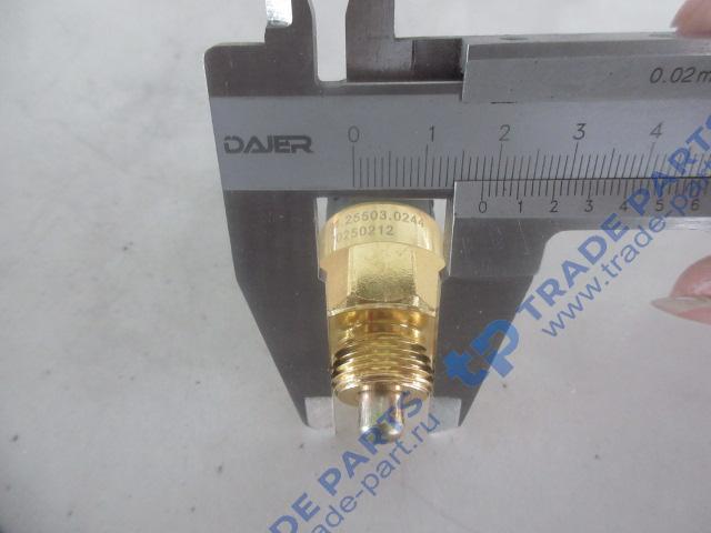 Реальная фотография датчик включения блокировки мост man/howo t5g (3-х контактный)