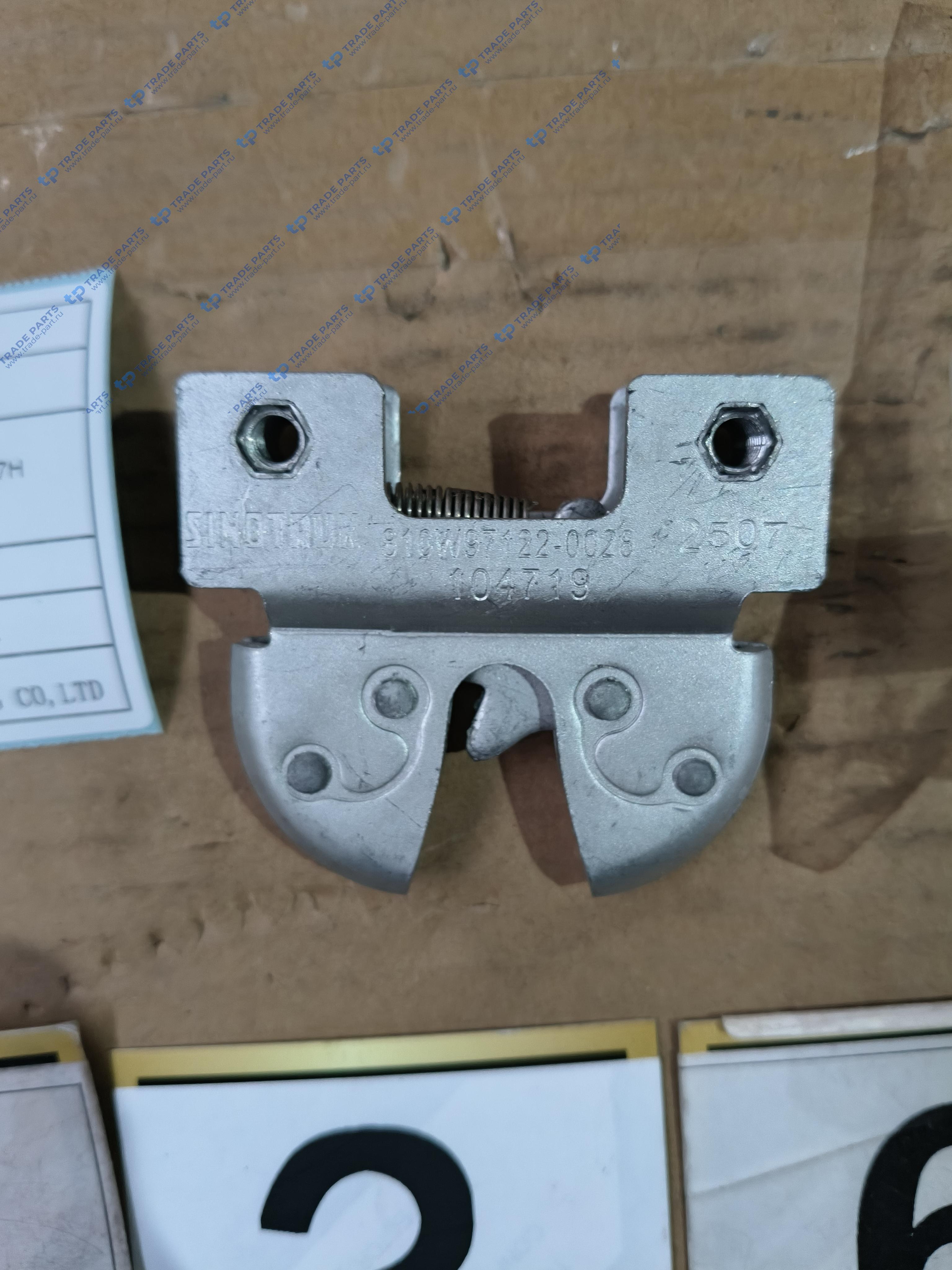 Реальная фотография замок капота для sitrak c7h howo t5g качество о