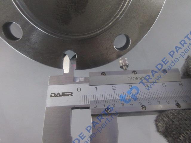 Реальная фотография крышка промежуточного вала zl20-030058