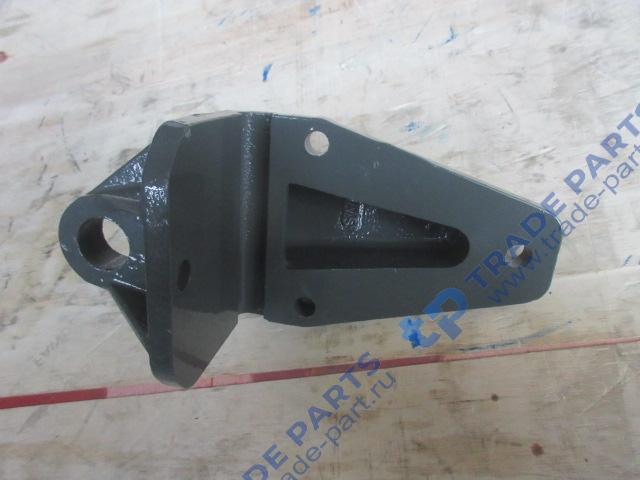 Реальная фотография кронштейн передней рессоры 8x4 задний