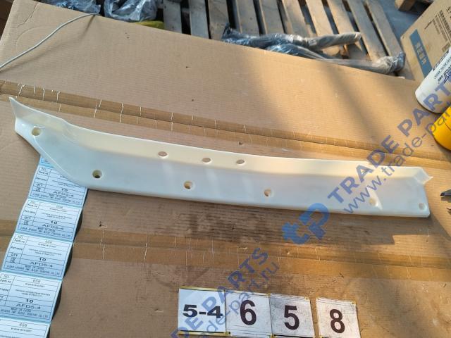 Накладка декоративная бампера левая SITRAK C7H