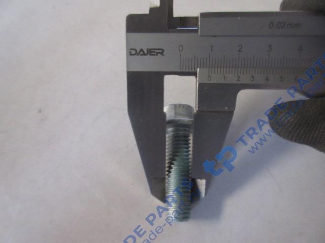 Реальная фотография болт м10 шестигранный с фланцем