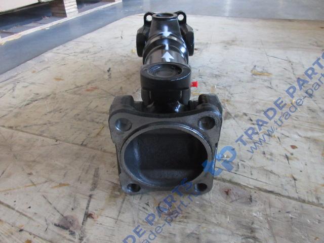 Реальная фотография вал карданный промежуточный l=460, 4 отв.