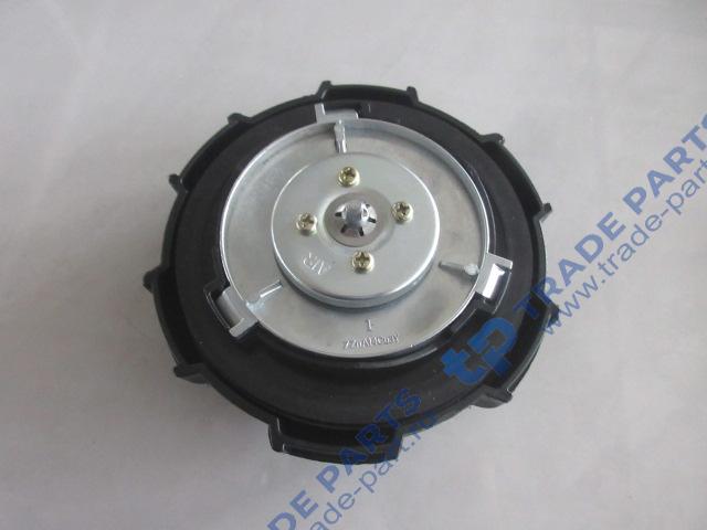 Реальная фотография крышка топливного бака sitrak c7h max пластиковая с замком и ключами sinotruk качество о