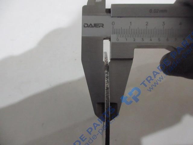 Реальная фотография шайба упорная промежуточной шестерни грм (4 отверстия) faw j6 качество о