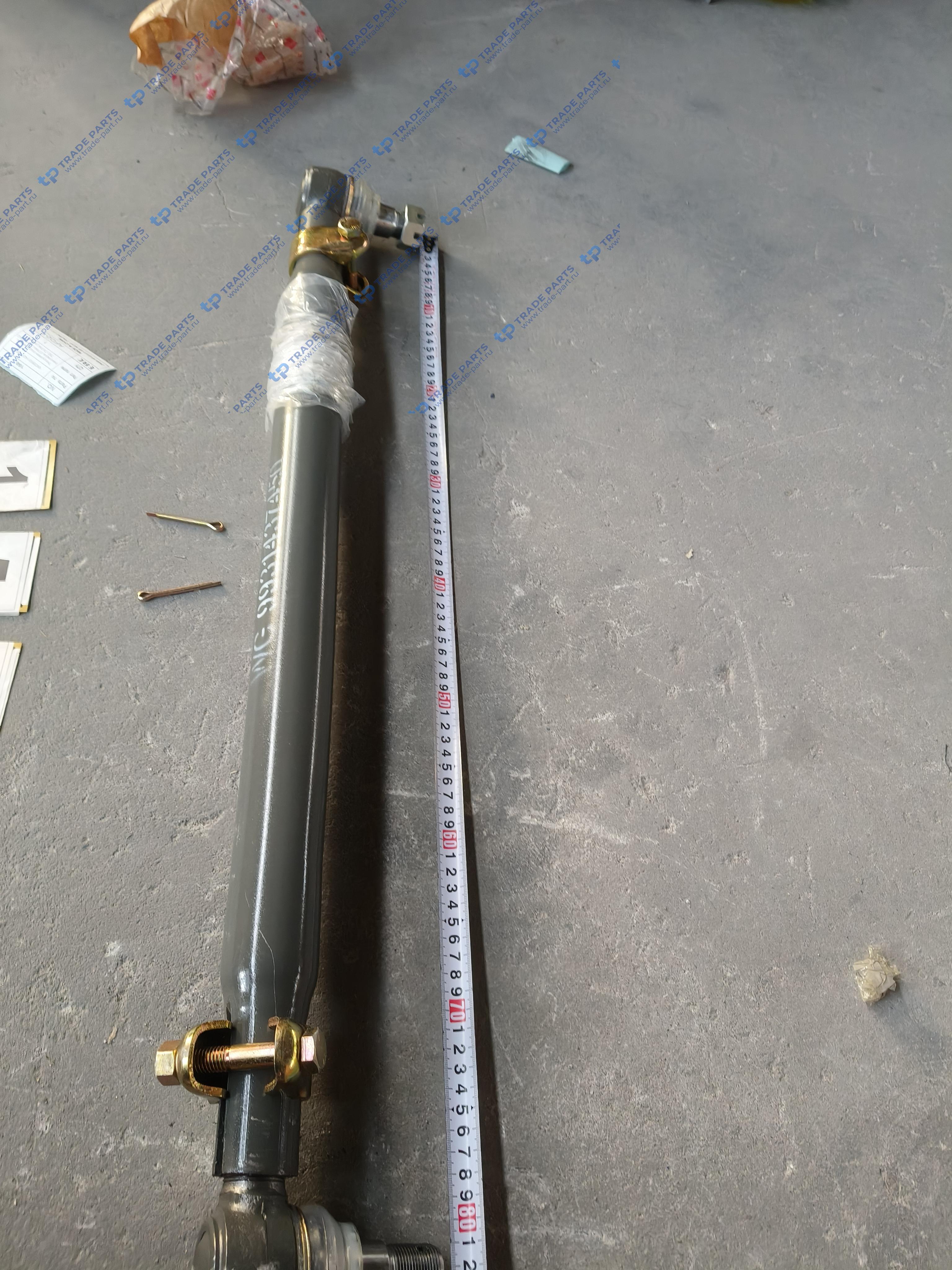 Реальная фотография тяга рулевая продольная для самосвалов sitrak c7h и howo t5g (tx 8x4) [прямая]