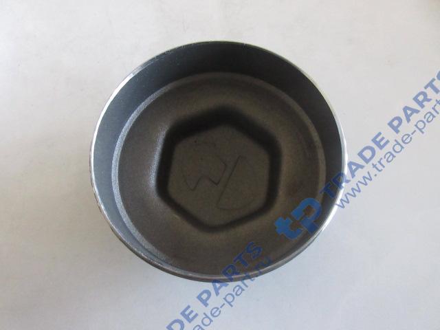 Реальная фотография крышка ступицы переднего моста