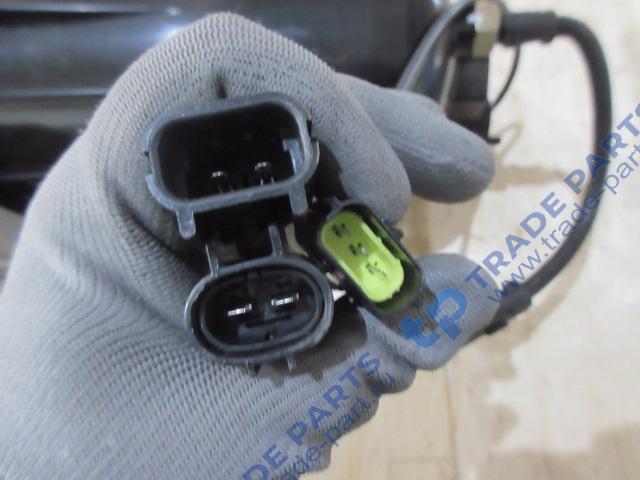 Реальная фотография сепаратор в сборе для sitrak c7h max и howo t5g с насосом и подогревом (вход слева, выход слева)