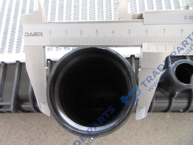 Реальная фотография радиатор системы охлаждения sitrak c7h max wg9x25530011