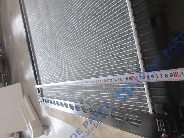 Реальная фотография радиатор системы охлаждения sitrak c7h max wg9x25530011