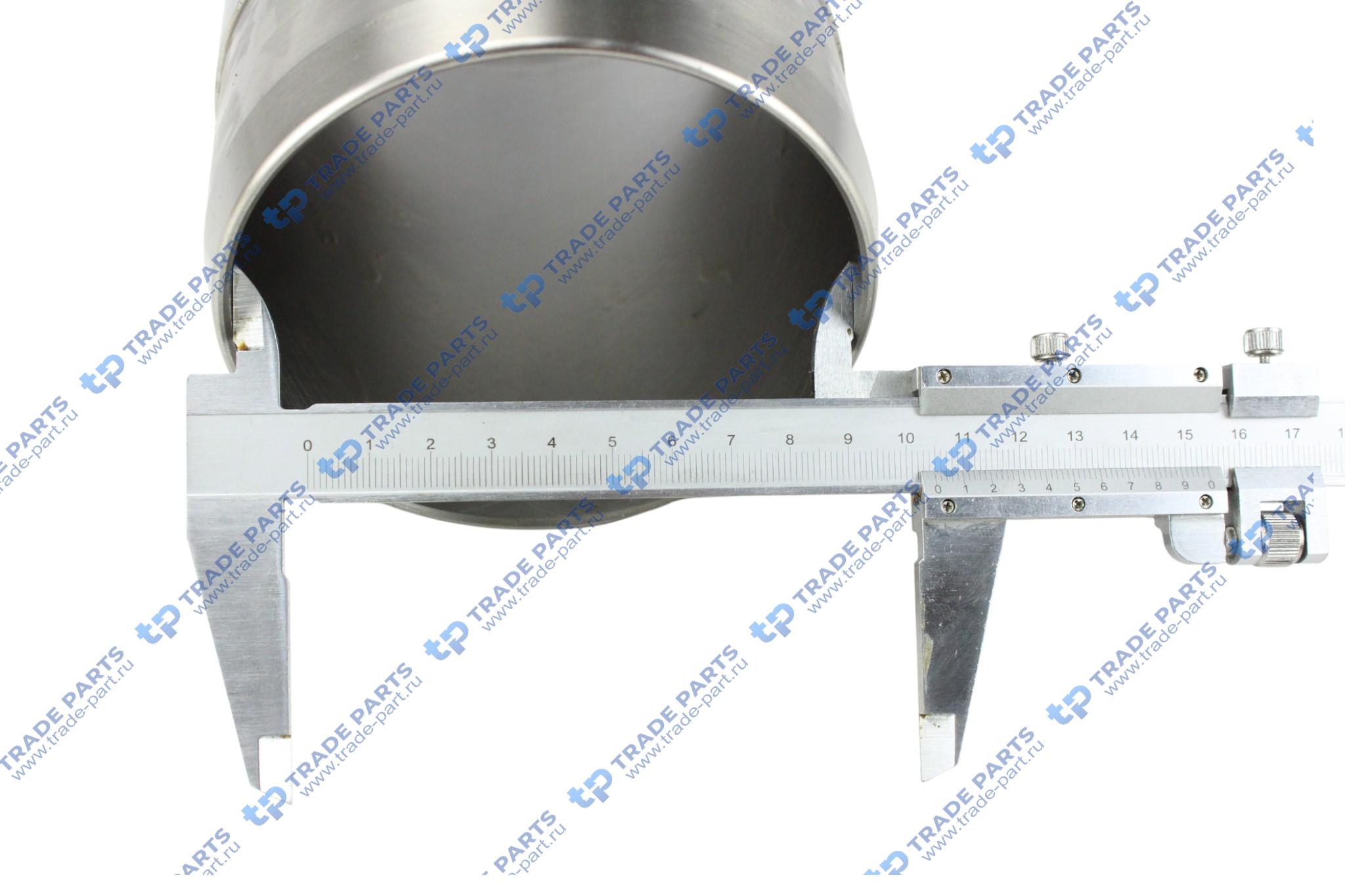 Реальная фотография поршнекомплект с гильзой deutz